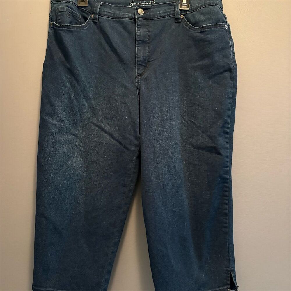 Gloria Vanderbilt Amanda Women's Blue Denim Capris Size 16 Casual